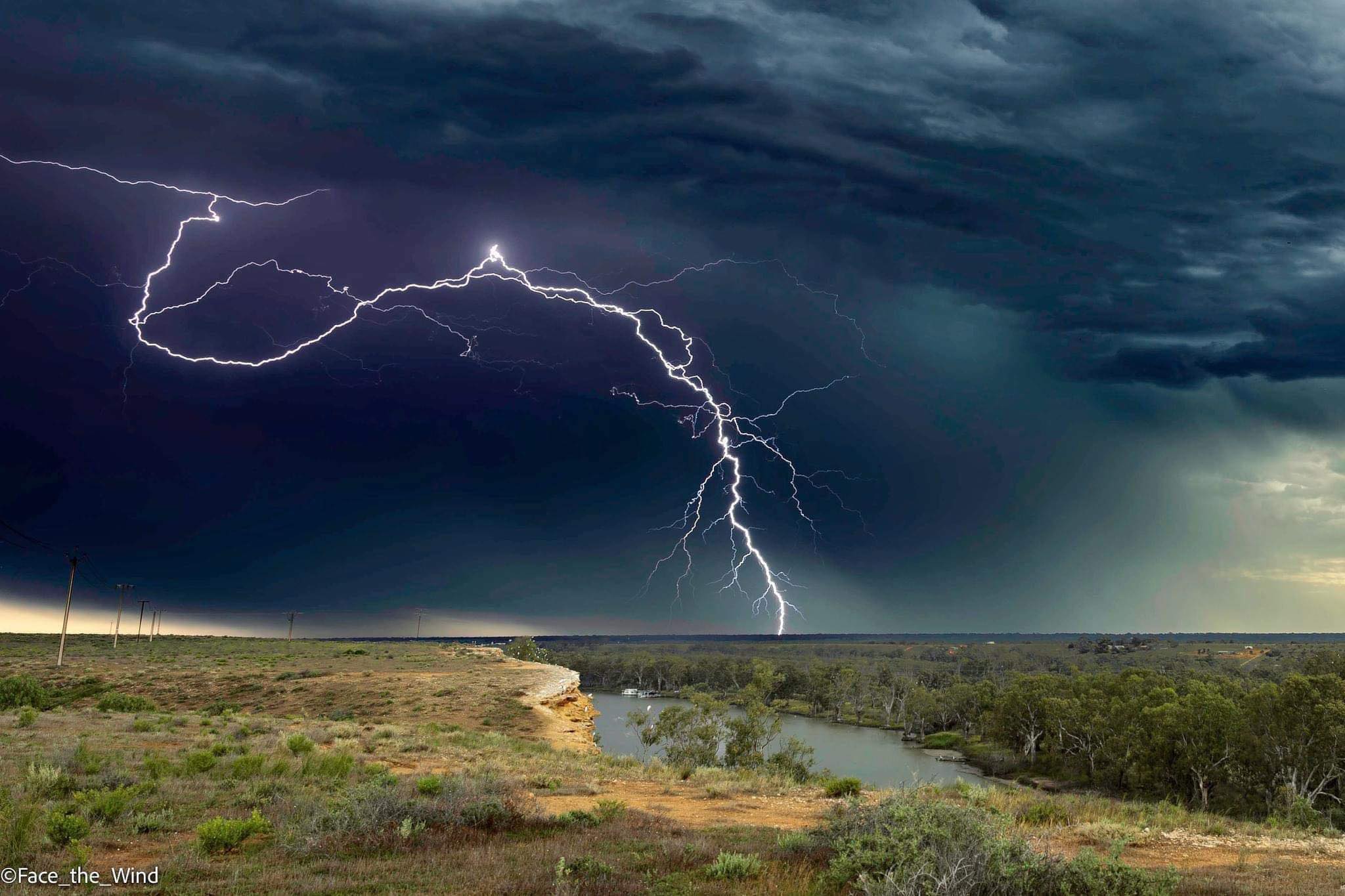 Summer storm across Murray river South Australia.  Multi day severe weather out break jan 2024.