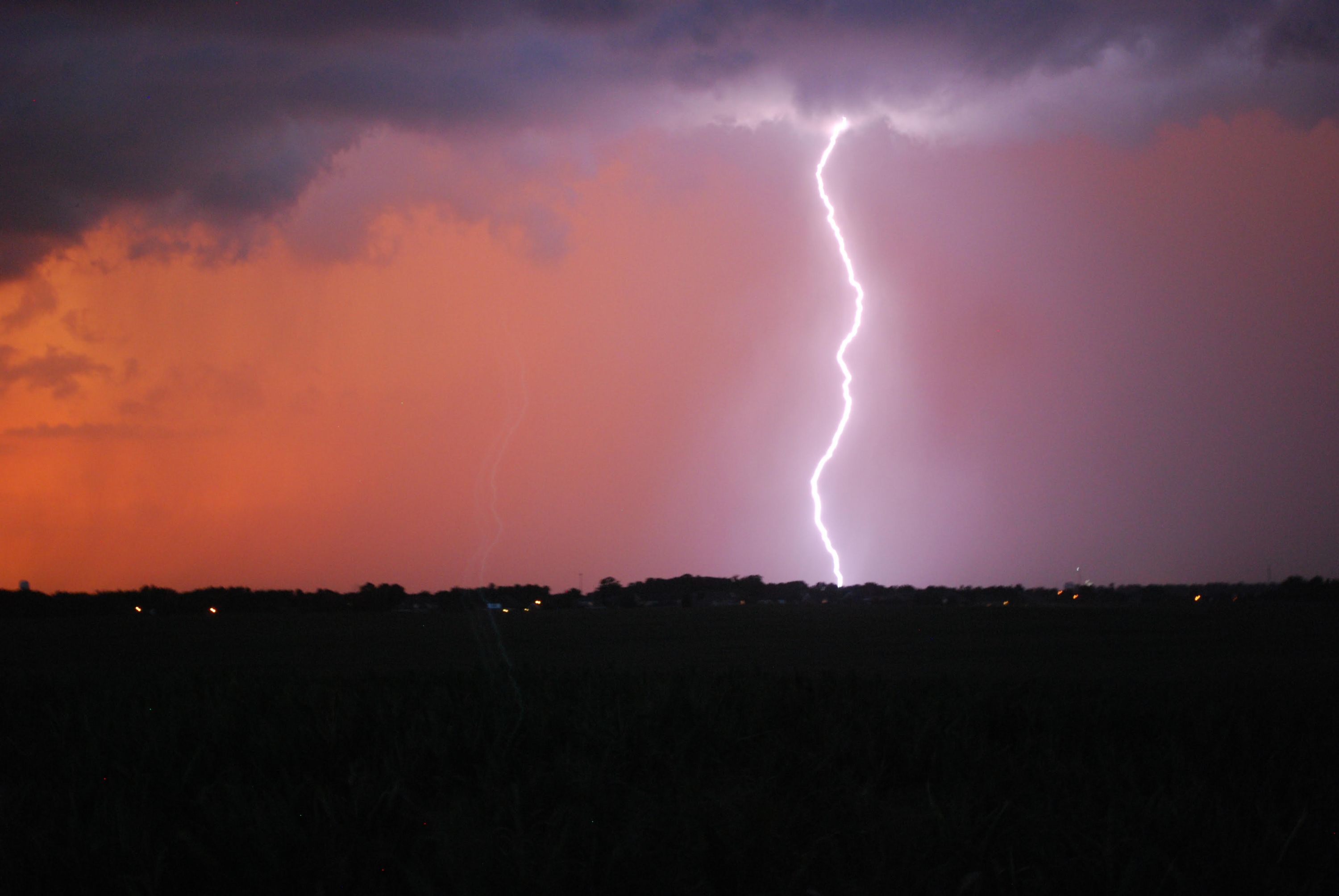 A classic example of an MCS (or MCC by the Maddox 1980 definition) occurred recently in the overnight hours between Saturday, June 8 and Sunday, June 9, 2024.